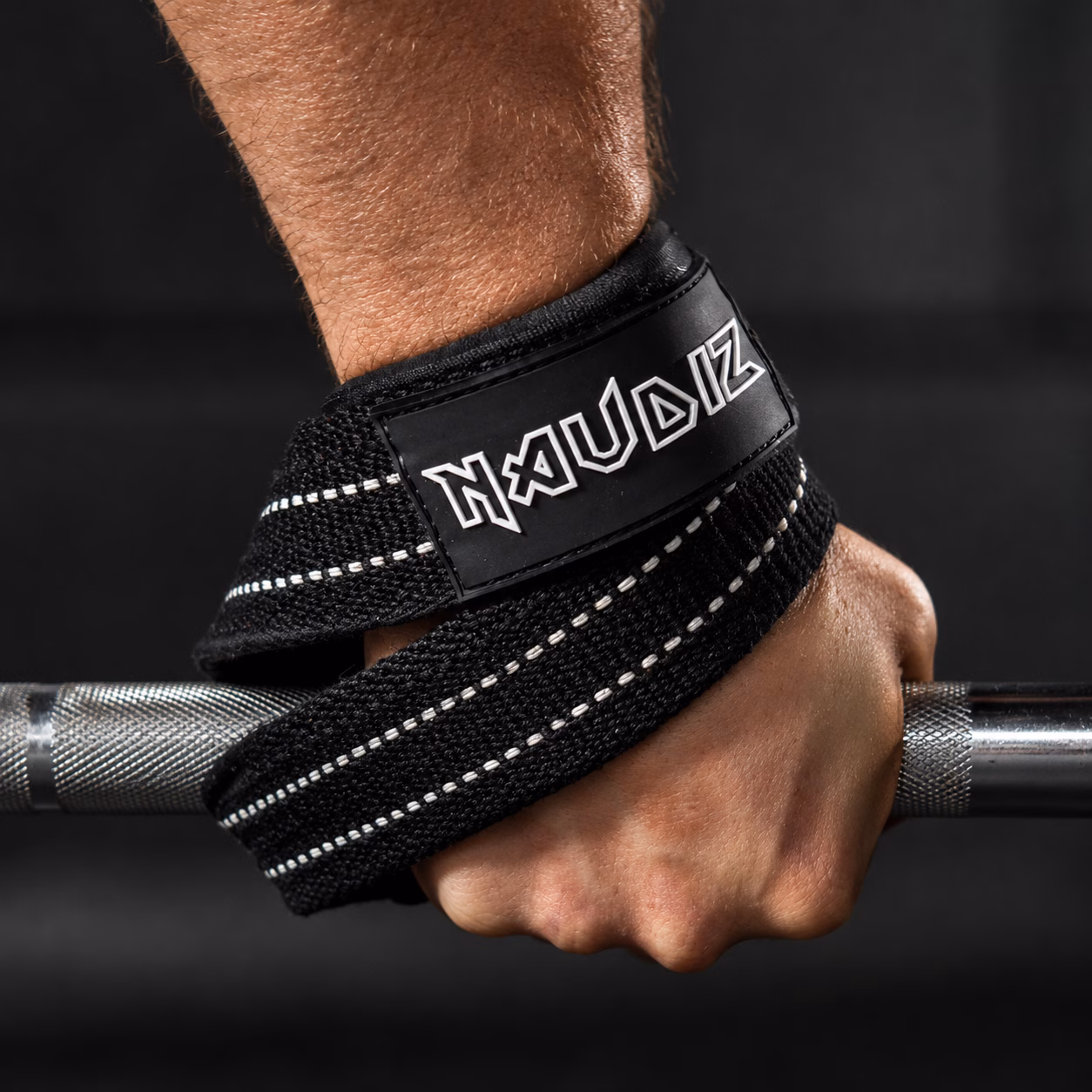 Naudiz Ouroboros - Double Ply Figure 8 Straps – Heavy Duty Lifting Straps – 30 & 32 inch Naudiz Ouroboros Double Ply Figure 8 Strap om de pols en halterstang voor extra grip tijdens zware lifts.
