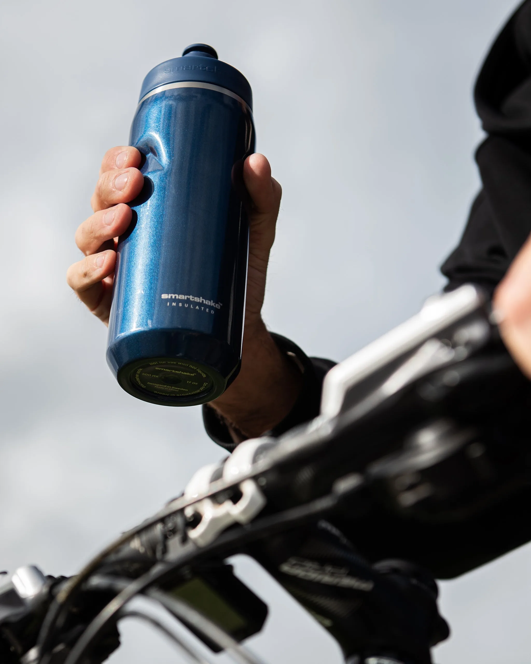 Smartshake Insulated Steel Flow sportfles Navy – 500 ml Smartshake Insulated Steel Flow sportfles Navy – 500 ml - Afbeelding 3